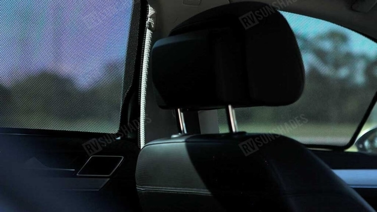 5 Mistakes to Avoid When Buying Durable Car Window Shades