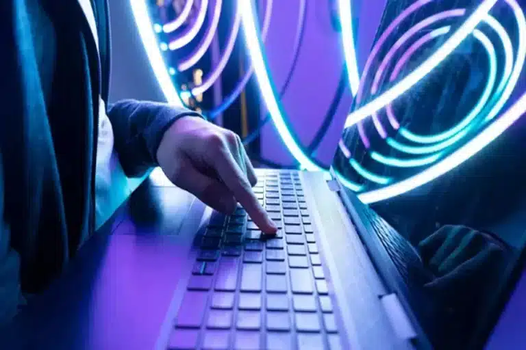 Utilizing Technology to Promote Business Growth Utilizing Technology