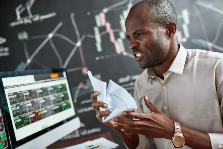 What Causes Stocks to Go Up and Down: Insights from Experts Causes Stocks
