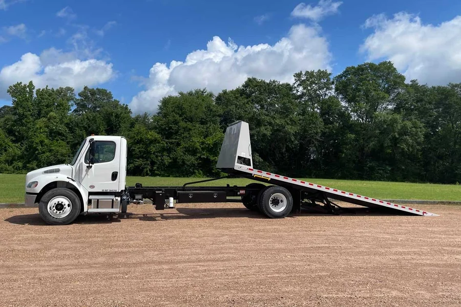 Wrecker Truck