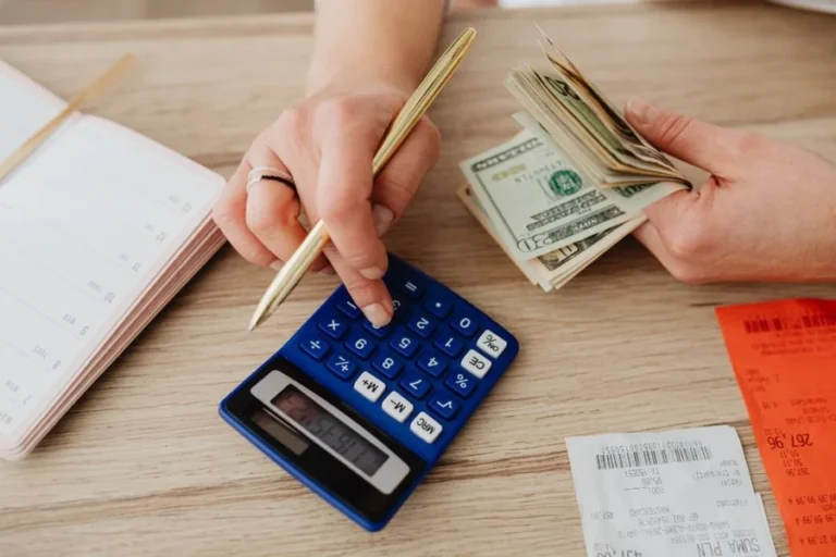 Accredited, Licensed, Transparent: What to Demand from Any Short-Term Lender Accredited